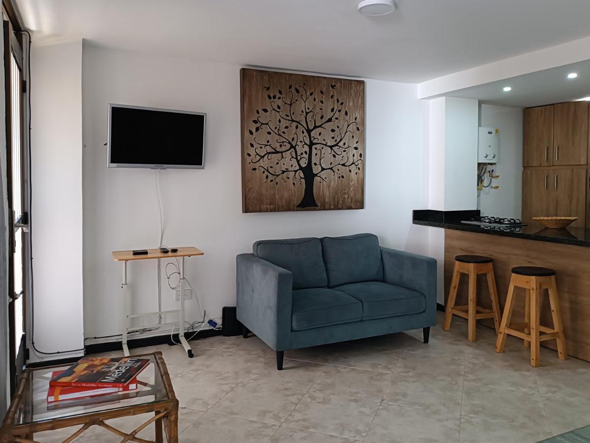 Acogedor Apartaestudio Ubicado En Laureles Lejlighed Medellín Eksteriør billede
